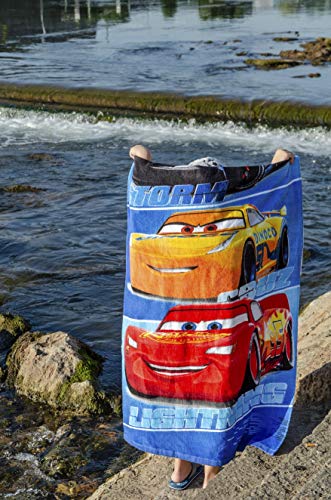 Cars Disney Maximum MPH Strandtuch, Badetuch, Handtuch 70 x 140 cm mit Storm, Cruz und Lightning McQueen aus 100% Baumwolle, für Kinder - 9
